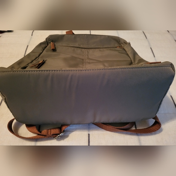 THE SAK Esperato Nylon Vegan Backpack Khacki - Picture 12 of 13